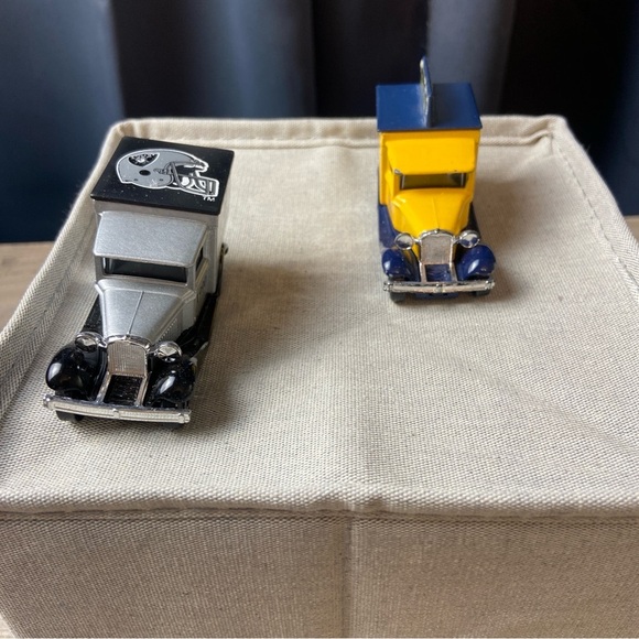 San Diego Chargers 1991 Limited Edition Matchbox & 1990 Raiders Ford Milk Truck - Picture 3 of 6